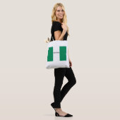 Nigeriaanse vlag tote bag (Op model)