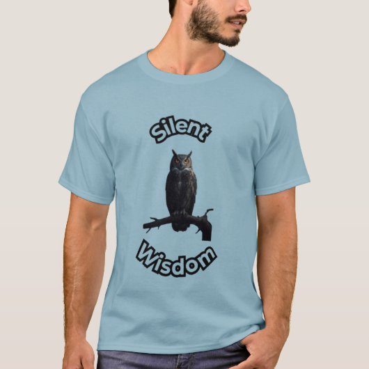  **Night Forest Owl – Realistic Nocturnal Owl Illu T-shirt (Voorkant)