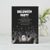 Night Graveyard Forest Spooky Beer Halloween Party Kaart (Staand voorkant)