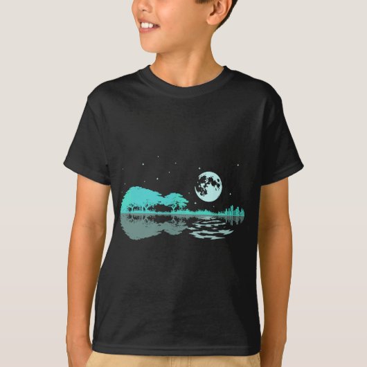 Night Lake Acoustic Guitar Reflections Cool Guitar T-shirt (Voorkant)