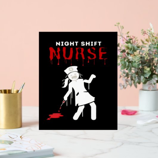 Night Shift Nurse Funny Halloween Classic T-shirt Acryl Bord (Huwelijk)