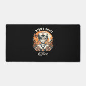 Night Shift Nurse Mummy Halloween Healthcare Flora Bureaumat (Voorkant)