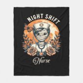 Night Shift Nurse Mummy Halloween Healthcare Flora Fleece Deken (Voorkant)