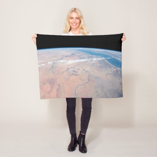 Nijlrivier die noordwaarts kronkelt naast het Rode Fleece Deken (In situ)