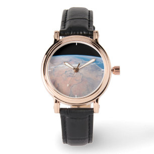 Nijlrivier die noordwaarts kronkelt naast het Rode Horloge