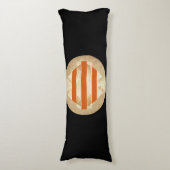 Nikias Logo Lichaamskussen (Voorkant Verticaal)