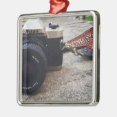 Nikon Film Camera Metalen Ornament (Links)