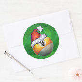 Nine Ball in Santa Hat op Green Ronde Sticker (Envelop)