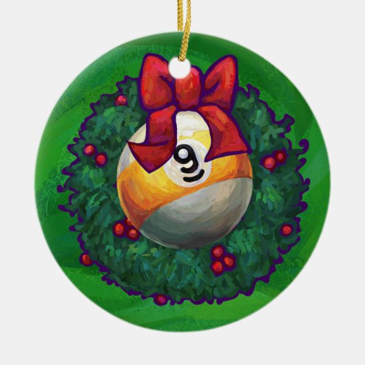 Nine Ball in Wreath on Green Keramisch Ornament (Voorkant)