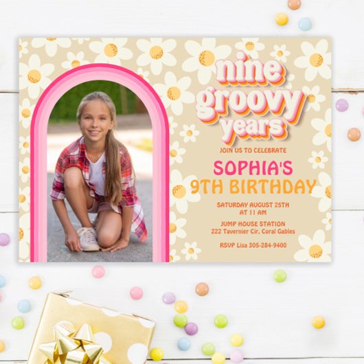 Nine Groovy Retro Daisy Photo Birthday Invitation Notitiekaartje