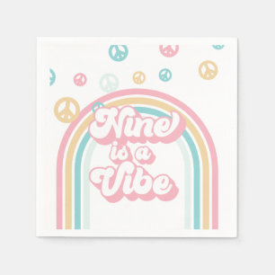 Nine is a Vibe Retro Zomer Regenboog Servet