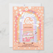 Nine is een Vibe Daisy Groovy Van 9th Birthday Kaart (Voorkant)