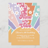 Nine is een Vibe Retro Sunshine Rainbow Daisy Kaart (Voorkant / Achterkant)