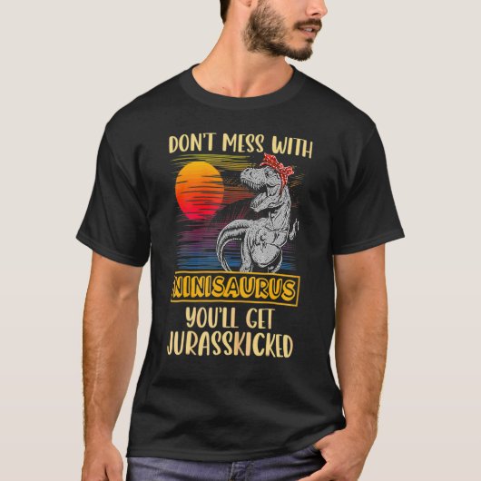 Nini Rex Dinosaurus Mama Saurus T-shirt (Voorkant)