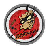 NINJA CHEESE MET NUNCHUCKS ROUND CUTTING BOARD SNIJPLANK (Voorkant)