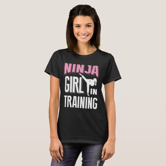 Ninja Girl in Training Karate Taekwondo S voor Mei T-shirt (Voorkant volledig)