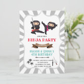 Ninja jongen meisje gezamenlijke verjaardagsuitnod kaart (Staand voorkant)