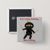 Ninja met cirkelvormige openingsnaalden vierkante button 5,1 cm (Voorkant /achterkant)