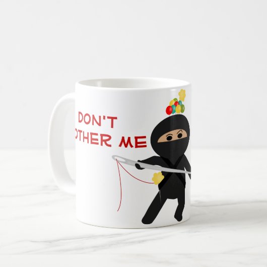 Ninja met Mok naaigarens (Voorkant links)