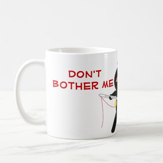 Ninja met Mok naaigarens (Links)