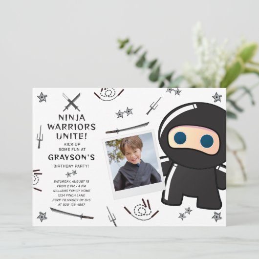 Ninja Warriors Uitnodiging voor verjaardagsfeest (Staand voorkant)