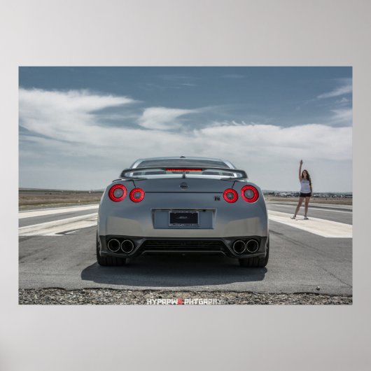 Nissan GT-R ready to race Poster (Voorkant)