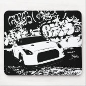 Nissan Skyline GTR met Graffiti Backdrop Muismat (Voorkant)