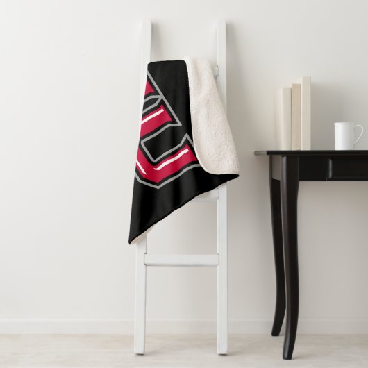 NIU Alumni Sherpa Deken (In situ)