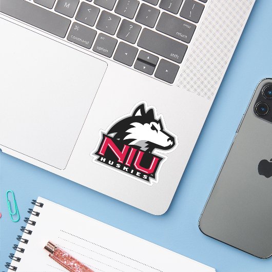 NIU Huskies Wordmark Sticker (Laptop met iPhone)