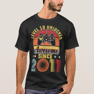 Niveau 10 niet-vergrendeld Geweldige sinds 2011 Vi T-shirt
