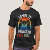 Niveau 12 Ontgrendeld Niveau 13 12e verjaardag lad T-shirt (Voorkant)