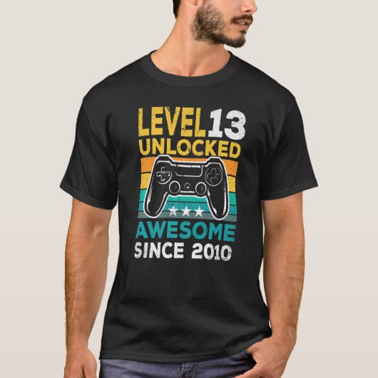 Niveau 13 niet-vergrendeld Geweldige sinds 2010 Vi T-shirt (Voorkant)