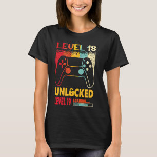 Niveau 18 Ontgrendeld Niveau 19 Laden 18e Verjaard T-shirt