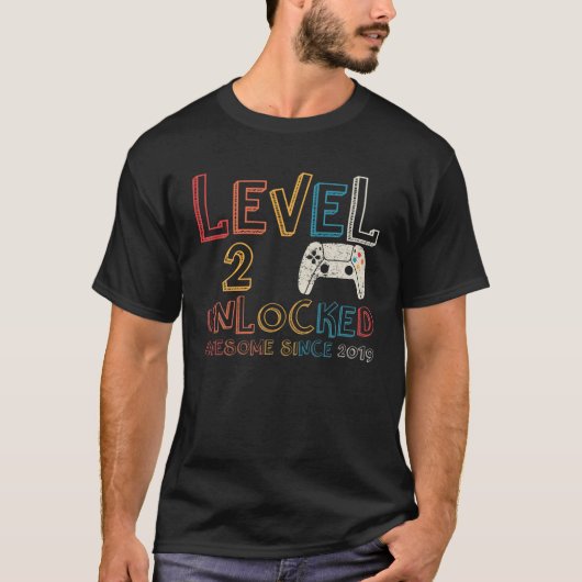 Niveau 2 niet-vergrendeld Geweldige sinds 2019  2e T-shirt (Voorkant)