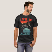 Niveau 30 Onvergrendelde videoband 30th Birthday M T-shirt (Voorkant volledig)
