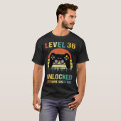 Niveau 36 Onvergrendelde Geweldige 1985 36e verjaa T-shirt (Voorkant volledig)