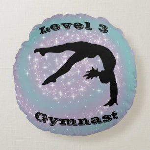 Niveau 3-gymnast rond kussen
