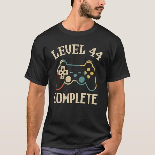Niveau 44 Complete 44e Birthday Video Gamer T-shirt (Voorkant)