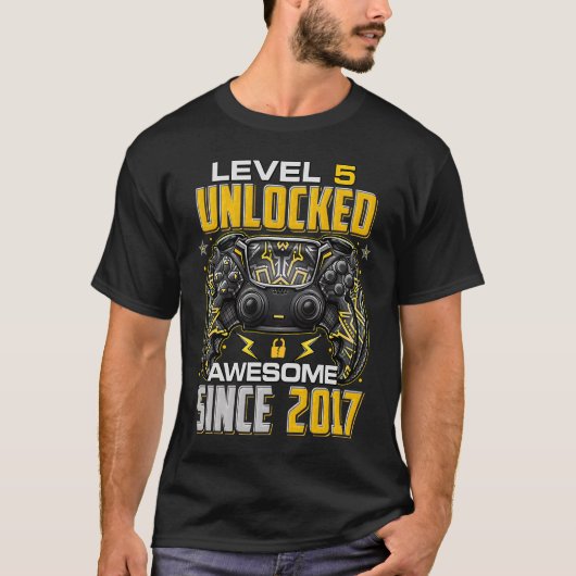 Niveau 5 niet-vergrendeld Geweldige sinds 2017 5e  T-shirt (Voorkant)