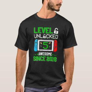 Niveau 5 ontgrendelde videokamer 5 jaar oud 5 jaar t-shirt