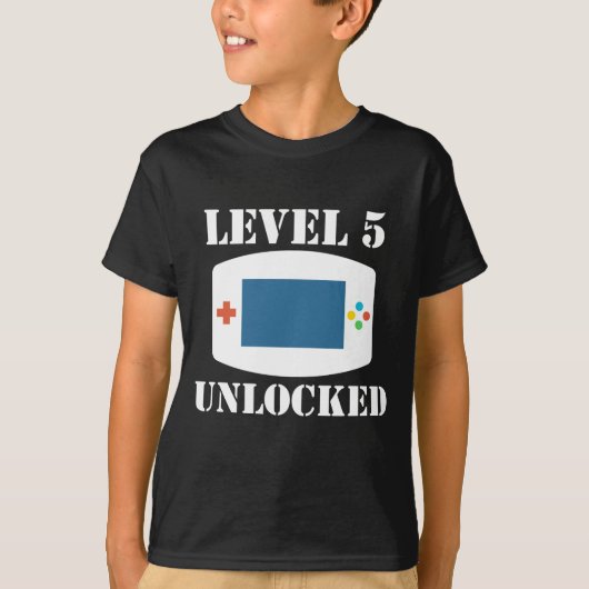 Niveau 5 Onvergrendelde videogames 5e verjaardag T-shirt (Voorkant)