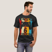 Niveau 6 geopend t-shirt (Voorkant volledig)