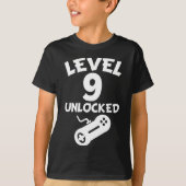 Niveau 9 Onvergrendelde videogames 9e verjaardag T-shirt (Voorkant)