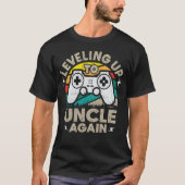 Nivelleren tot oom weer gamer gepromoveerd tot oom t-shirt (Voorkant)