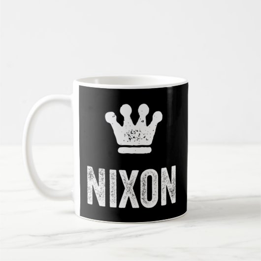 Nixon, de koningskroon van Nixon, heet Nixon Koffiemok (Links)
