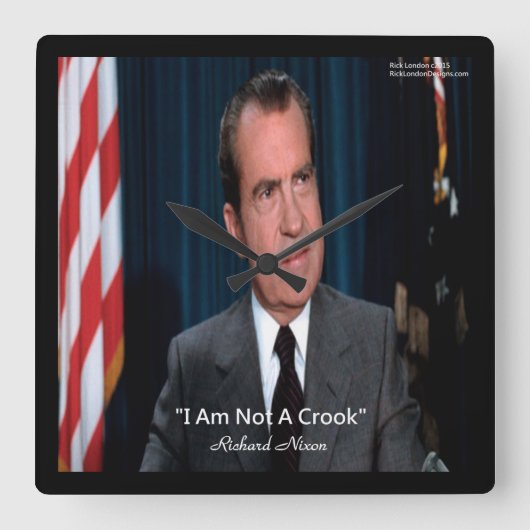 Nixon & Not A Crook Quote Wandklok (Voorkant)