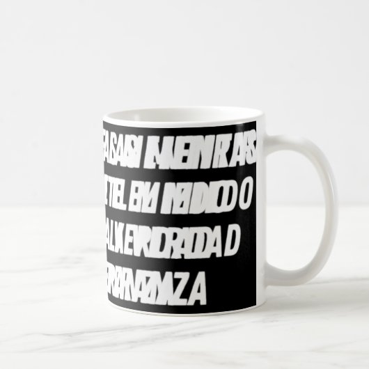 No Cedas Ante Las Mentiras (wit) Koffiemok (Rechts)