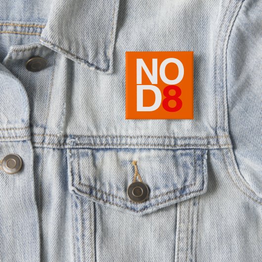 NO D8 VIERKANTE BUTTON 5,1 CM (In situ)