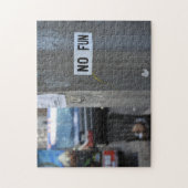 NO FUN Pole Graffiti Urban Photography New York NY Legpuzzel (Verticaal)