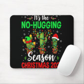 No Hugging Season Xmas 2021 Elf Reindeer Santa Ca Muismat (Met muis)
